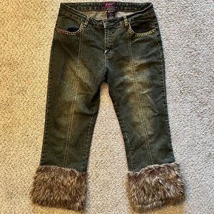 platinum plush faux fur jeans! ⭐️
- low waisted